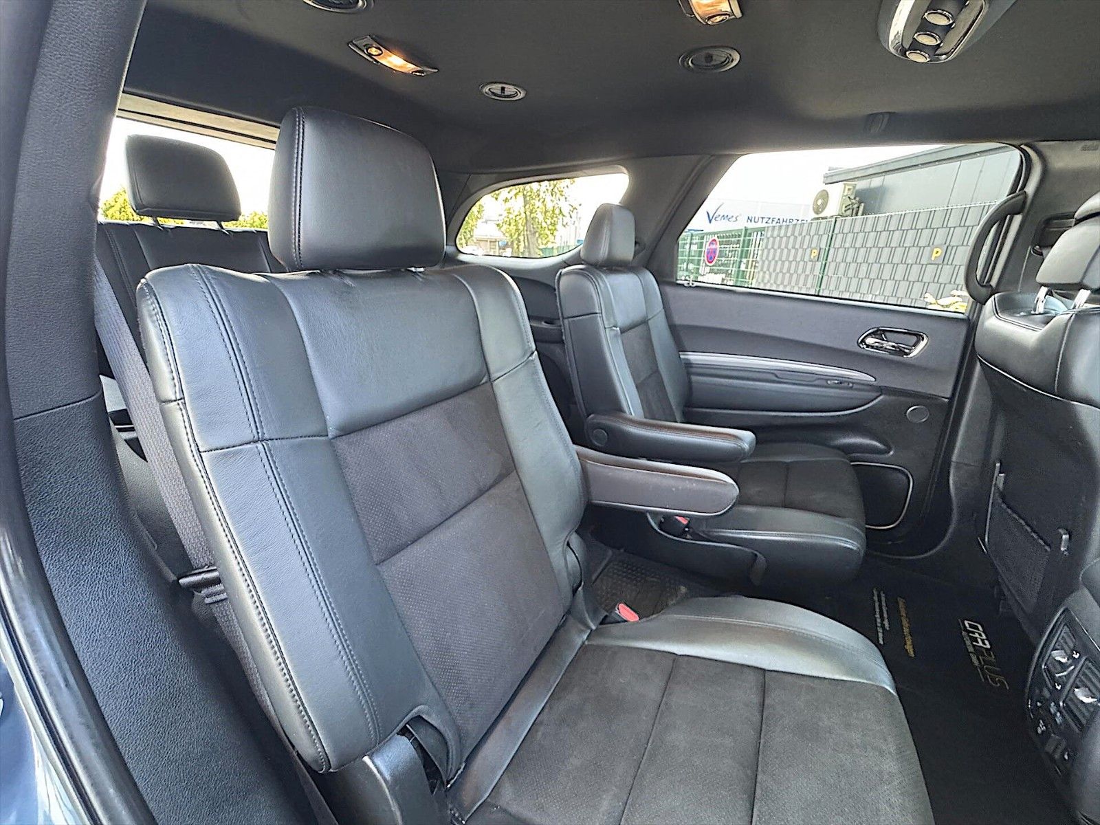 Fahrzeugabbildung Dodge Durango 5.7 V8 R/T 4x4 Night Paket *LED*7 Sitze*