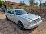Mercedes-Benz Mercedes Benz E 420 - W210 - Rostfrei - Un... - Mercedes-Benz E 420 mit Benzin-Antrieb