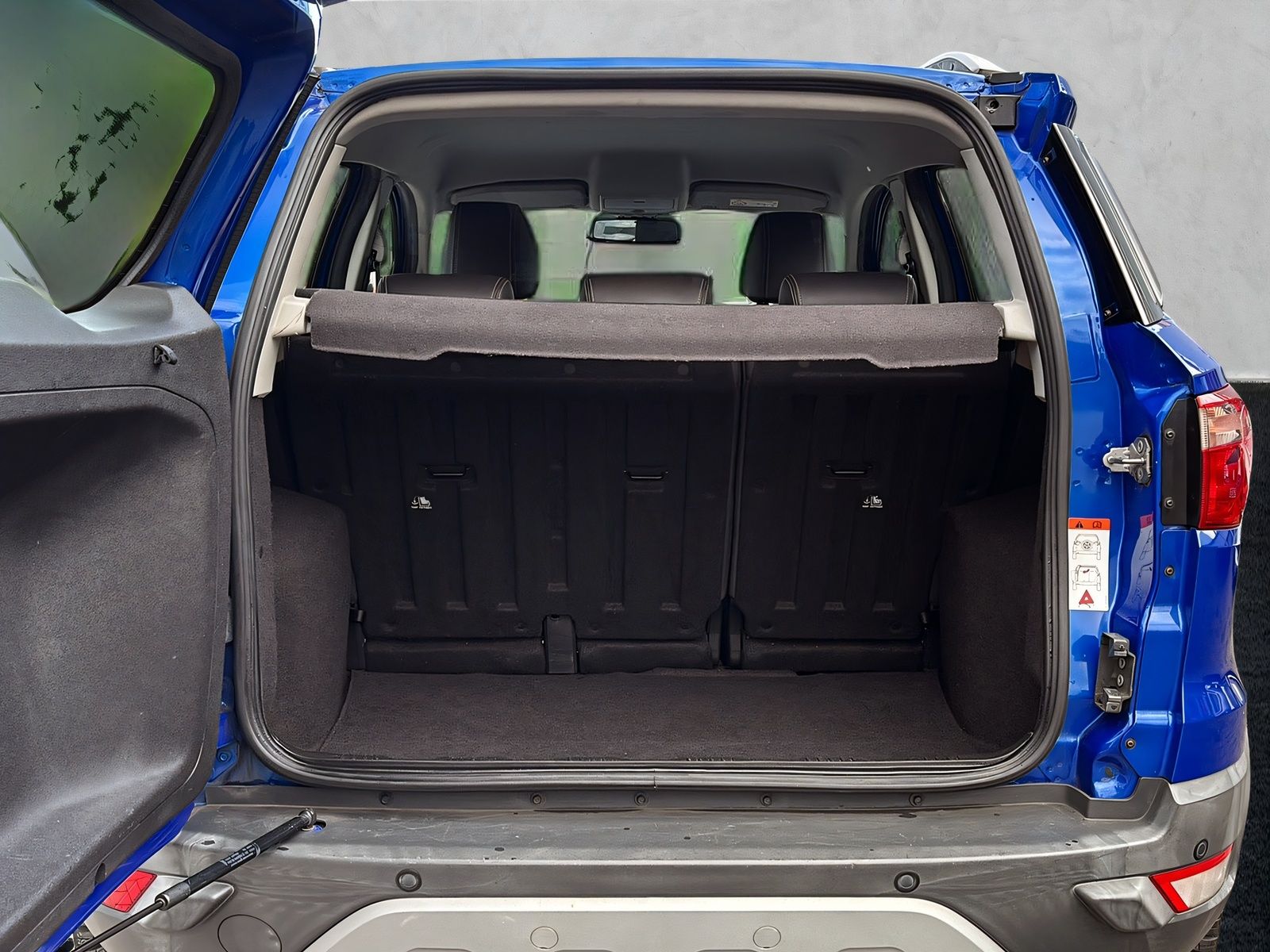 Fahrzeugabbildung Ford EcoSport 1.0 Titanium KLIMAAUT. WINTER PAKET PDC