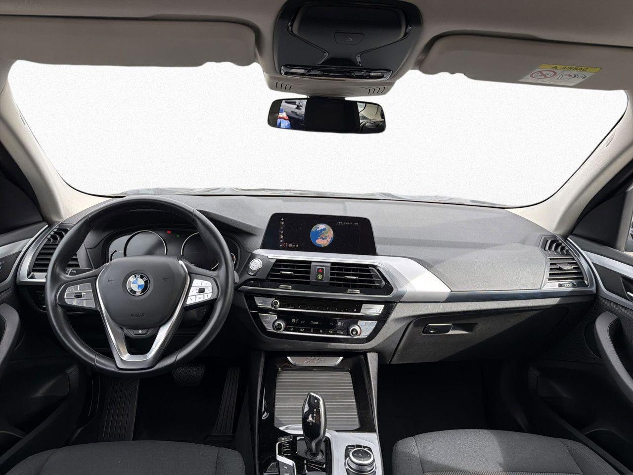 BMW X3 xDrive30d Adavantage LED+,Live+,DA,ParkAss