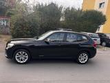 BMW Bmw X1 20d - BMW 120 aus 2012