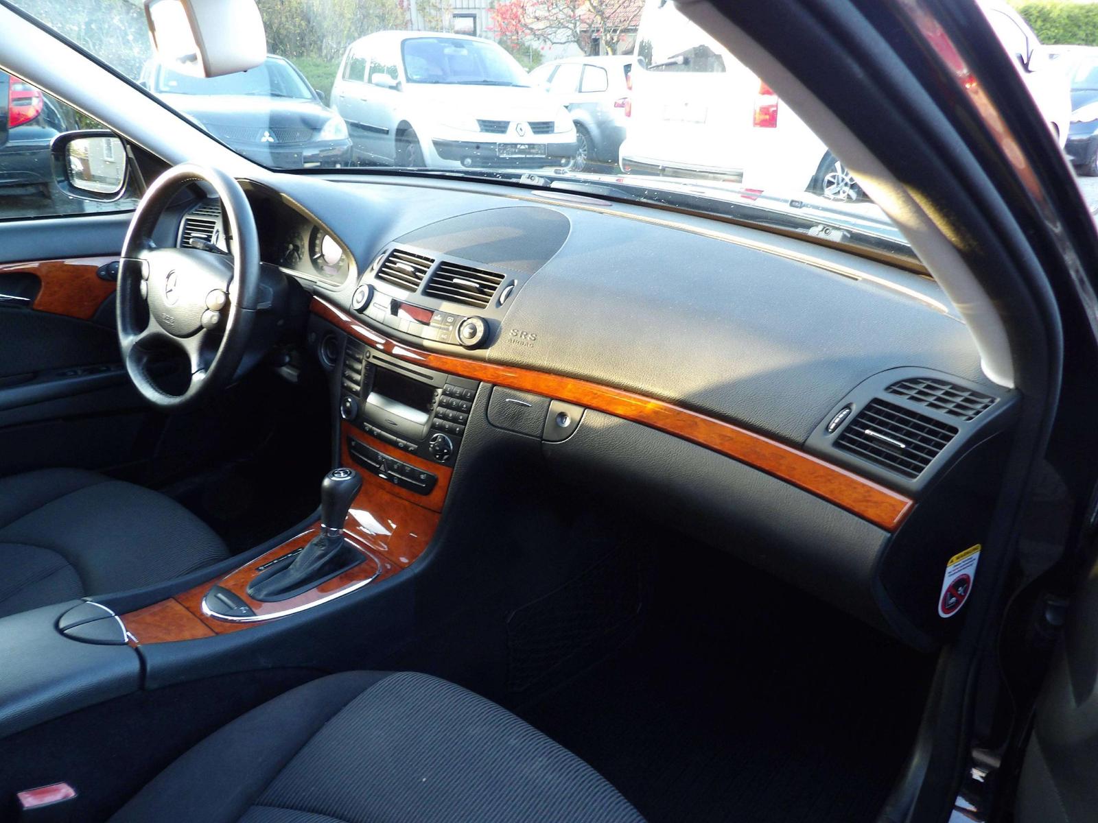 Mercedes-Benz E280 2007 — photo 10