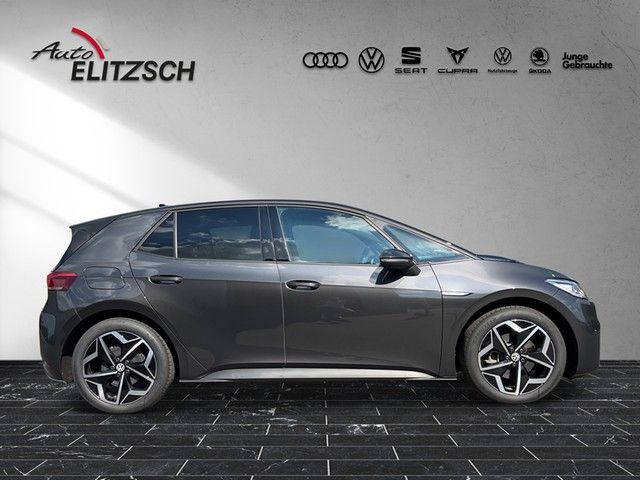 Fahrzeugabbildung Volkswagen ID.3 Pro Performance Matrix Navi Pano HUD ACC RF