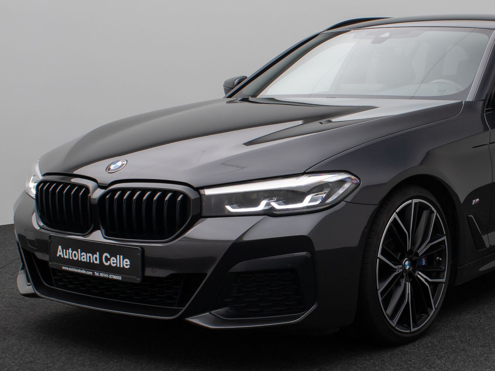 Fahrzeugabbildung BMW 530d xD M Sport DAB CockPitPro PDC Alarm 20Zoll