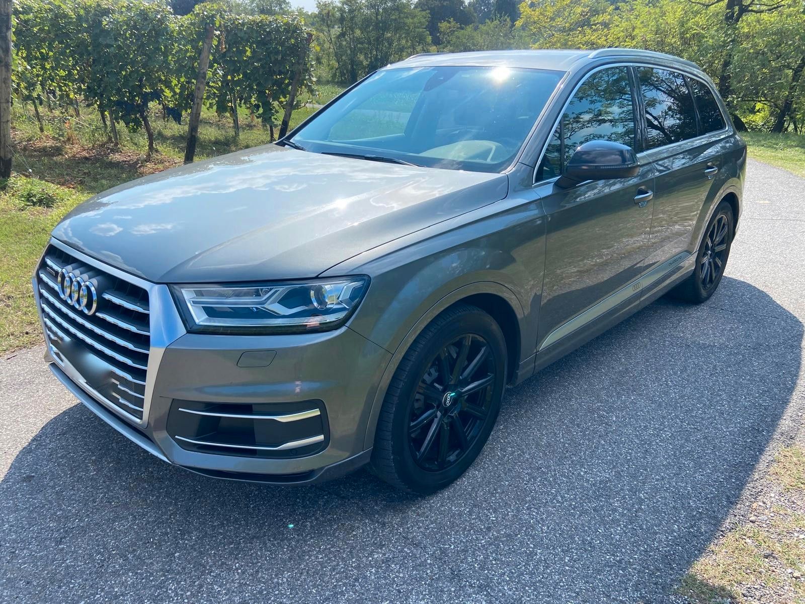 AUDI Q7 3.0 TDI quattro