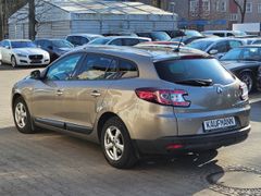 Fahrzeugabbildung Megane III Grandtour Dynamique 130 TCe