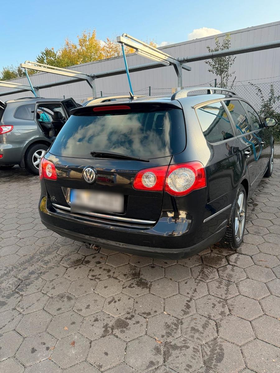 Volkswagen Passat 2006 — салон