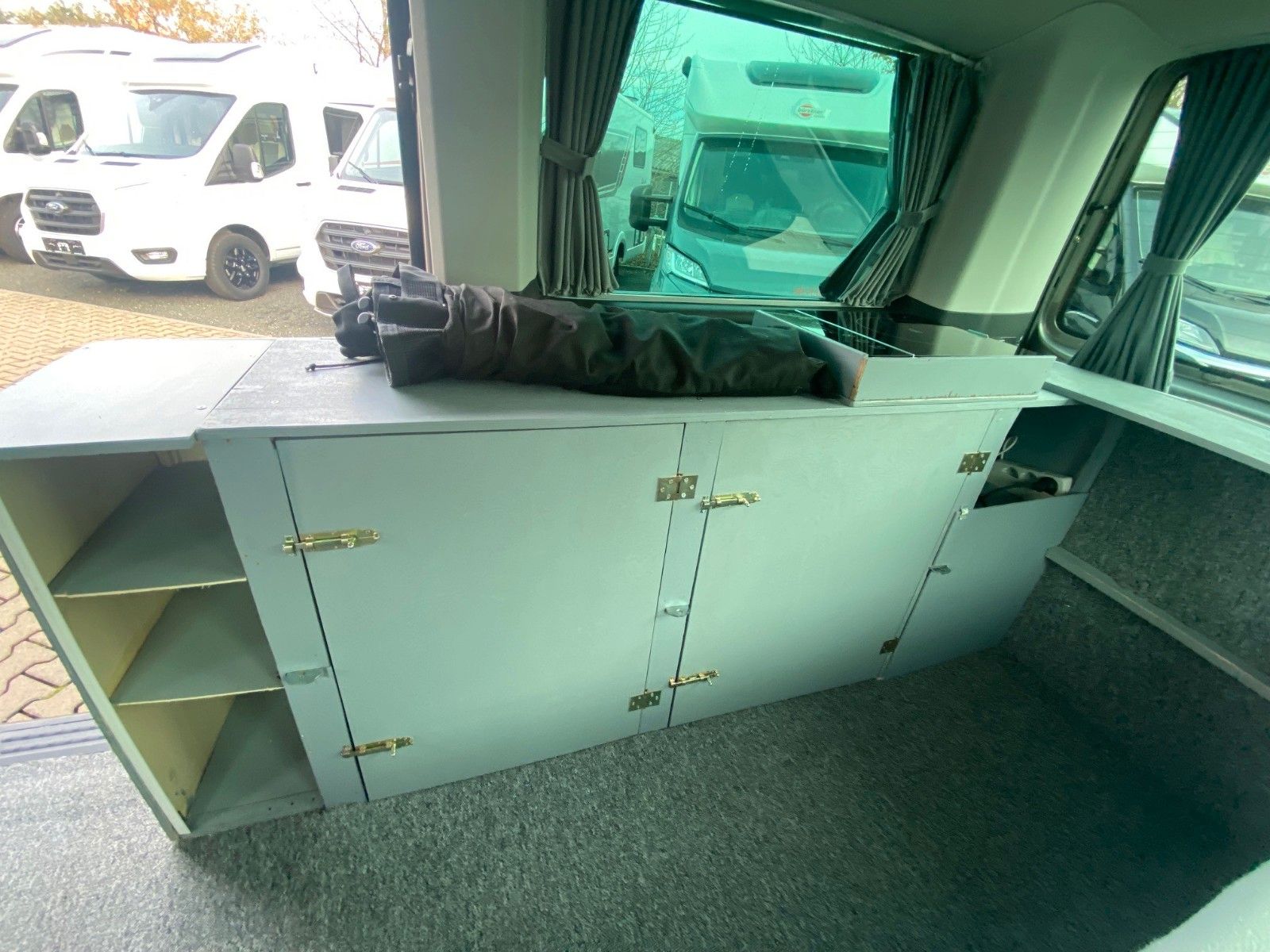 Fahrzeugabbildung Volkswagen T6 Multivan 6.1 Trendline