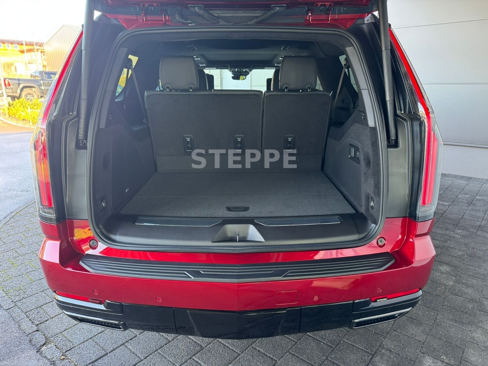 Cadillac Escalade FACELIFT MY26 6.2 V8 ESV Sport Platinum