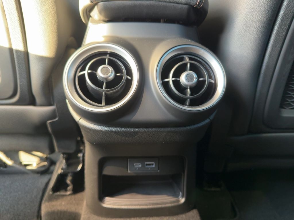 Fahrzeugabbildung Alfa Romeo Stelvio Intensa Q4