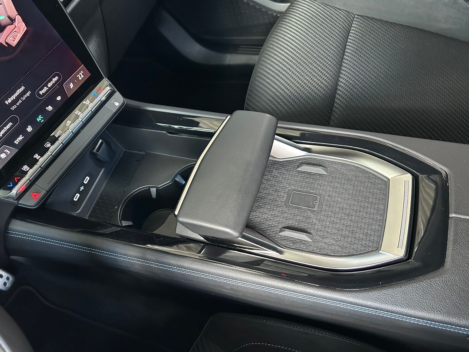 Fahrzeugabbildung Renault Austral Techno Esprit Alpine 160 MASSAGE NAV 20"