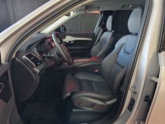 Fahrzeugabbildung Volvo XC 90 T8 Plus Dark Recharge Plug-In Hybrid AWD
