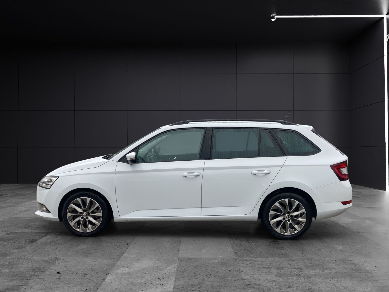 Fahrzeugabbildung SKODA Fabia Combi TSI Best-of DSG Navi Climatronic GRA