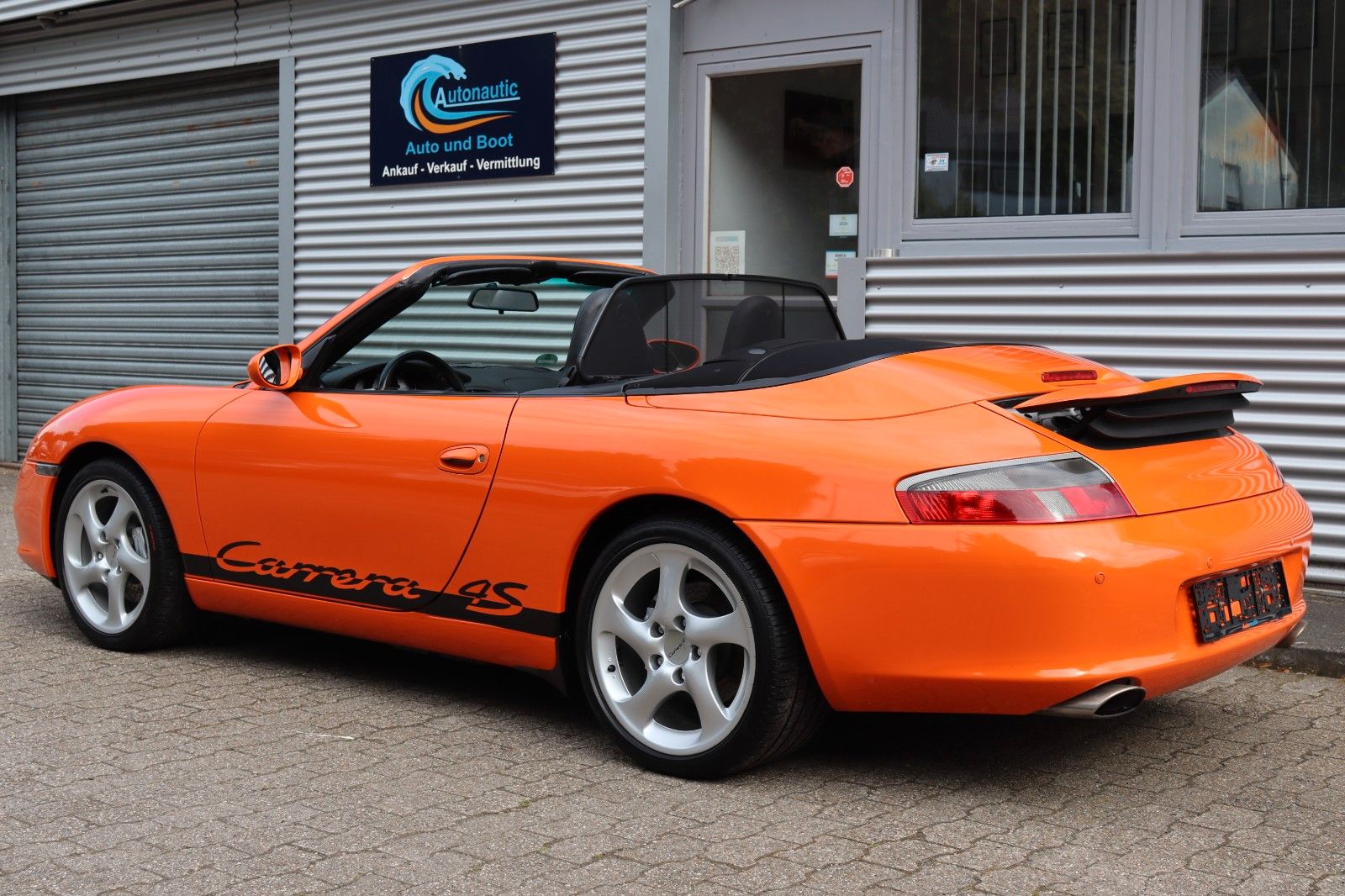 Fahrzeugabbildung Porsche 996 Carrera 4 Cabriolet RAFFLEDER KLAPPENAUSPUFF