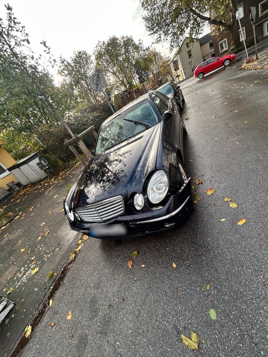 Mercedes-Benz E 320