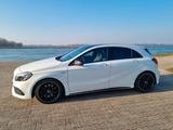 Mercedes-Benz A 250 Sport 4MATIC DCT Sport - gebrauchte Mercedes-Benz A 250 aus dem Jahr 2015