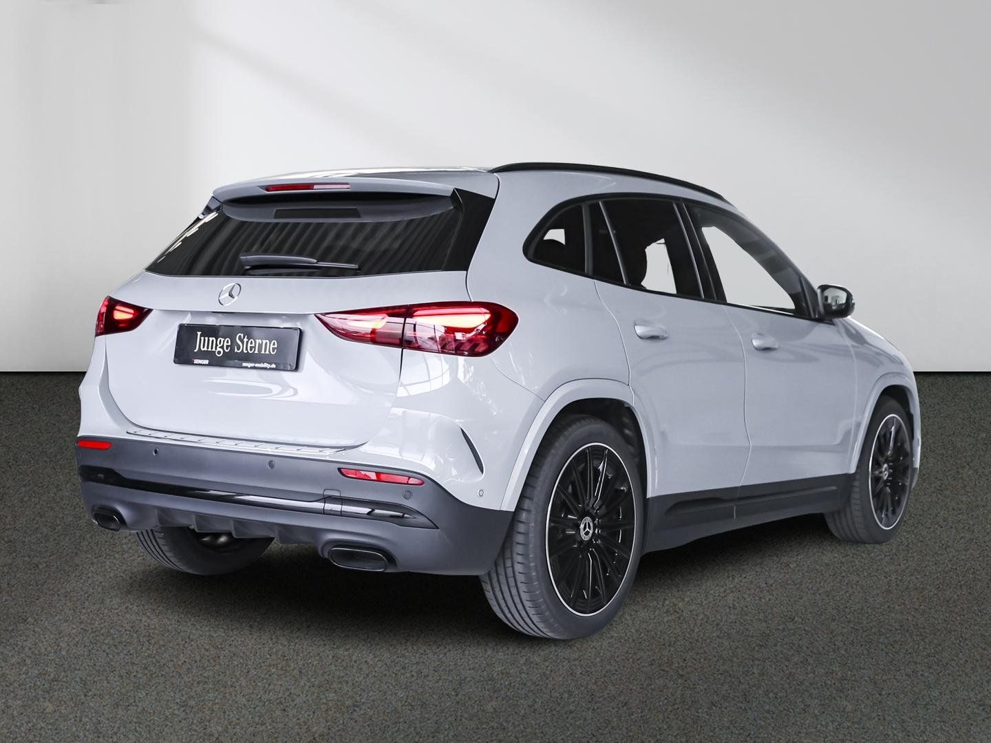 Mercedes-Benz GLA 200 AMG Special Edition Night 20-Zoll Kamera imagem 3