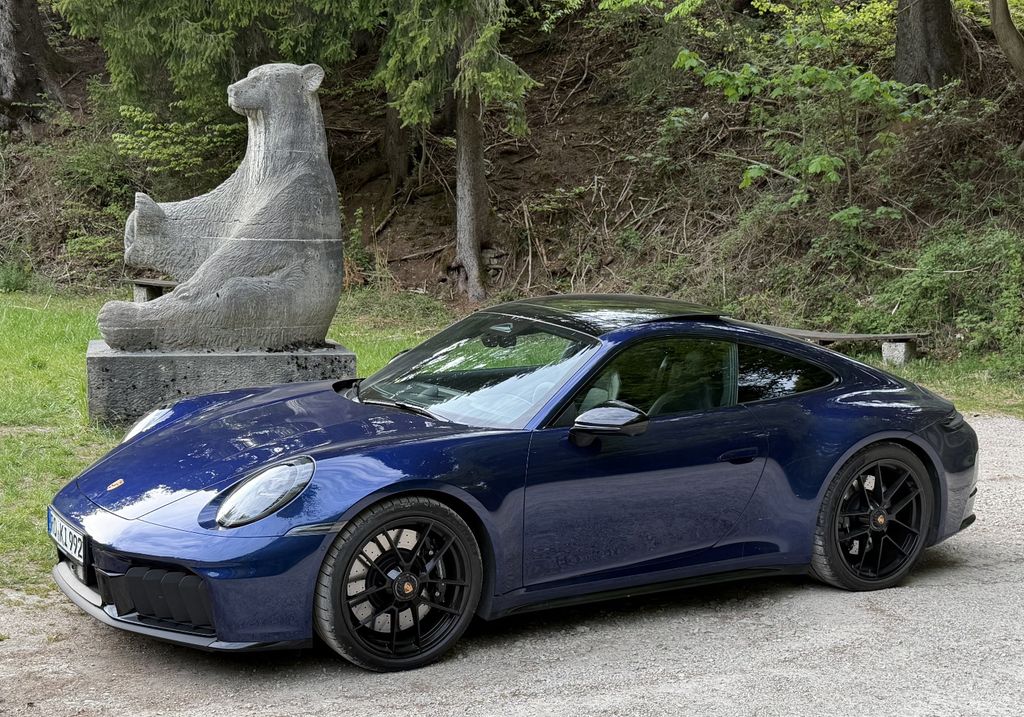 Image of Porsche 992