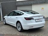 Tesla Model 3 Basis RWD 55kwh *ACC*KAMERA*LED*LRDHZ - Tesla Model 3 in Düsseldorf