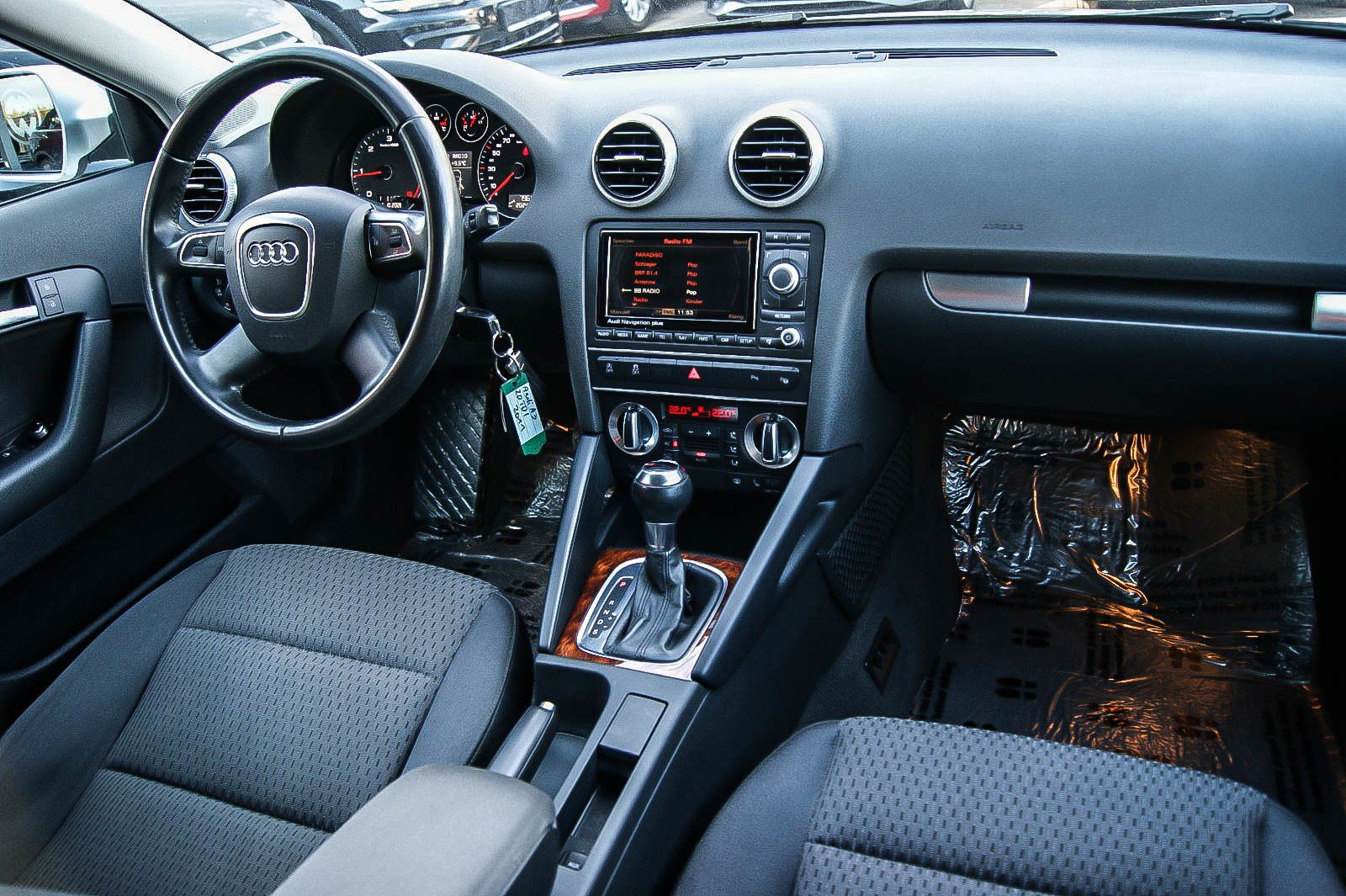 Fahrzeugabbildung Audi A3 Sportback 20TDI S-LINE DSG XENON NAVI SPORT