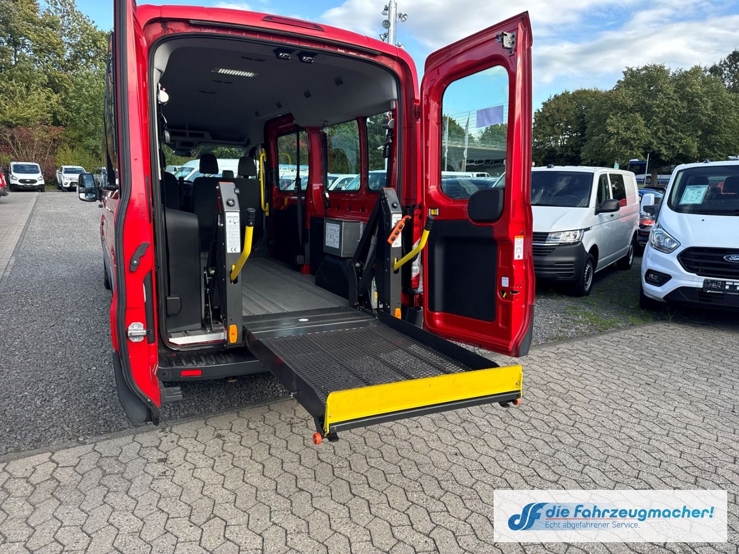 Fahrzeugabbildung Ford Transit Kombi 350 L3 2.2 TDCi DPF *2495 *KLIMA *