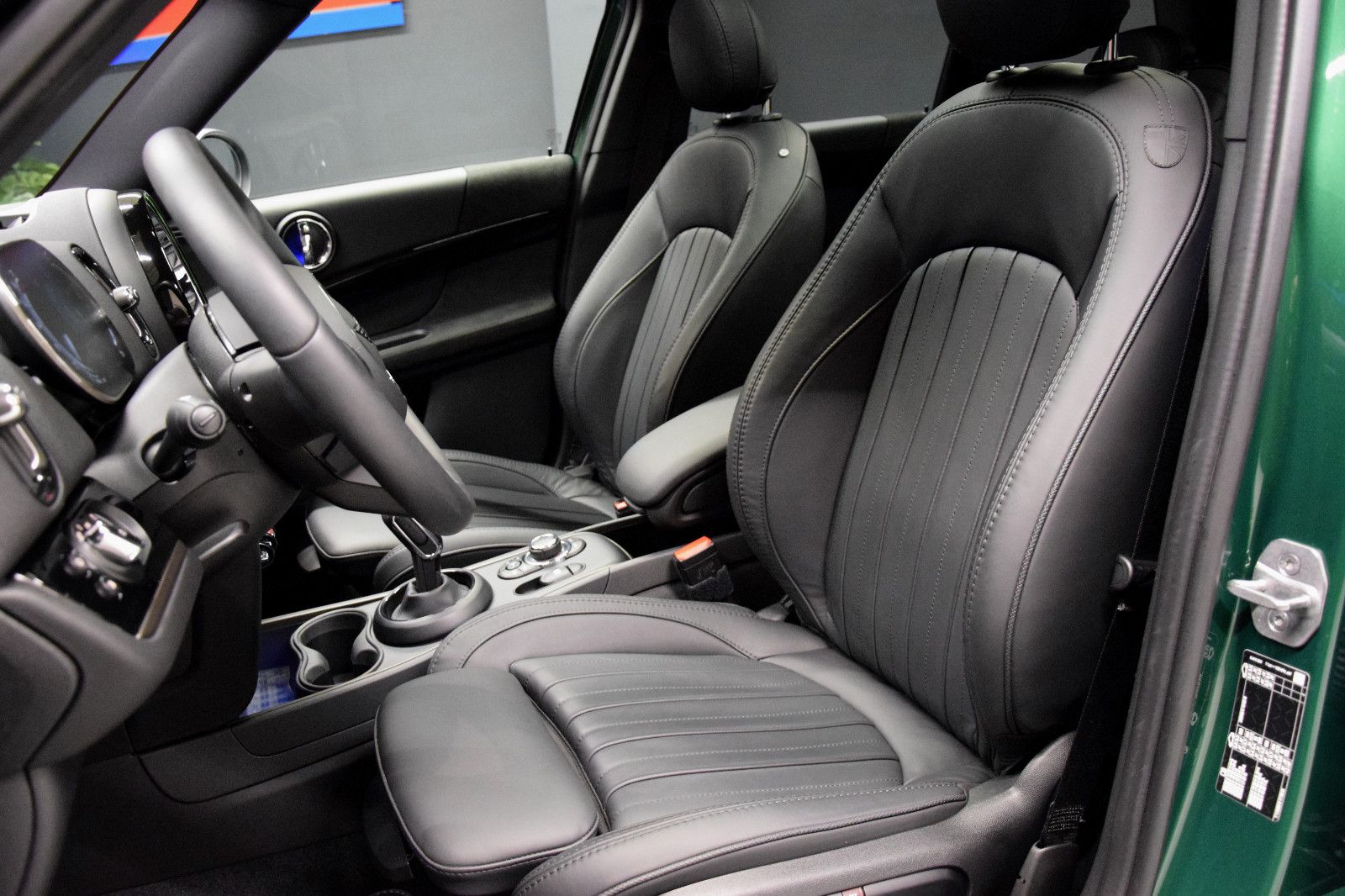 Fahrzeugabbildung MINI Countryman Cooper Yours Trim Pano Premium Plus