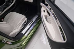 Continental GT SPEED V8 2025 GREEN/BEIGE MULINER