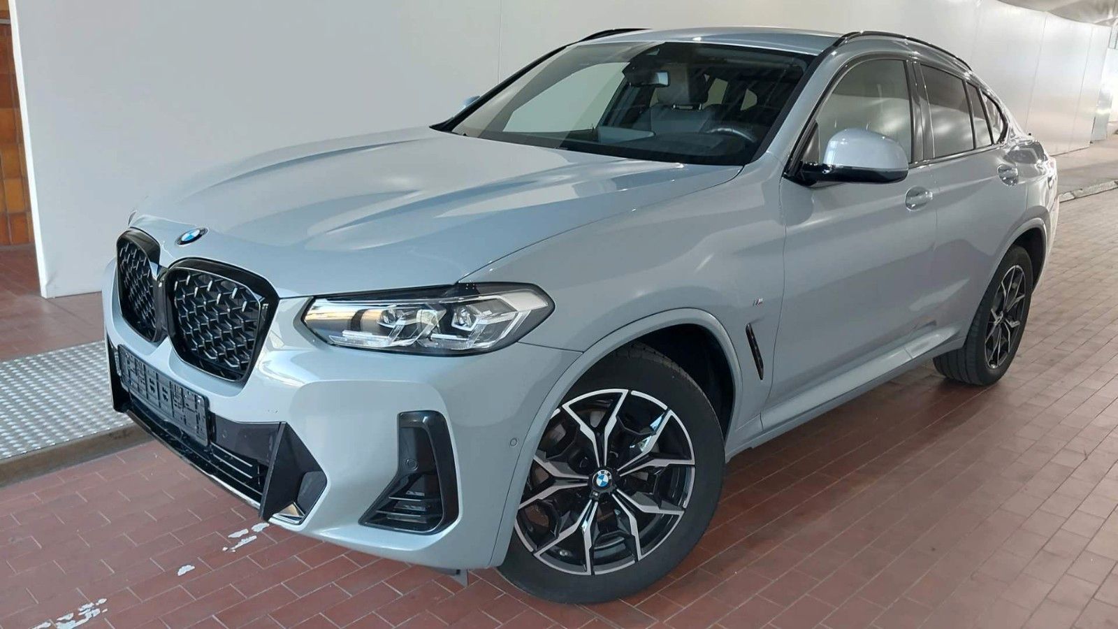 BMW X4 xDrive 20 d M Sport /LEDER /KAMERA /ACC / 1HA