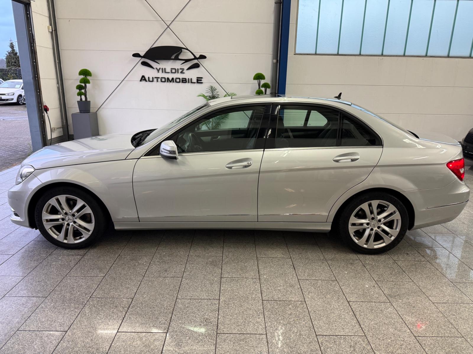 Mercedes-Benz C 180 CGI*LM*AUT*AVNTG*BI-XN*TMP*NAV*PTS*AHK*SHZ