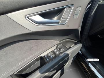 2026 AUDI Q4 E-TRON 缩略图 13