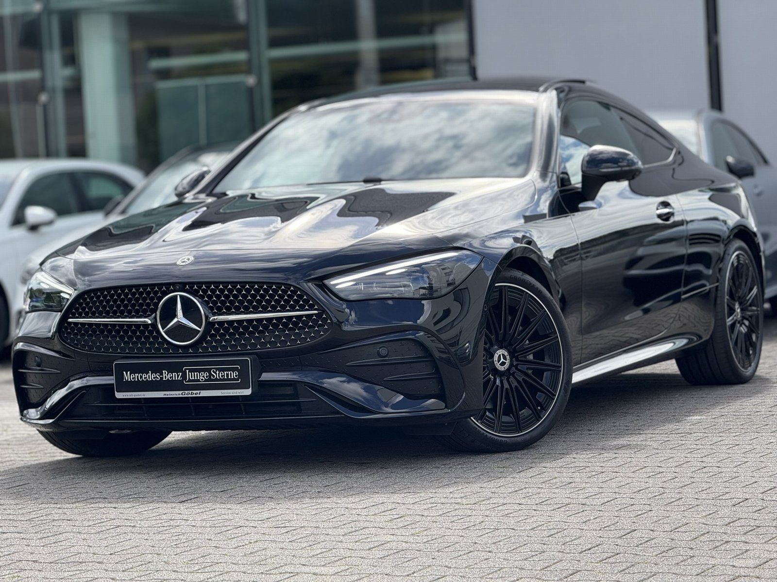Fahrzeugabbildung Mercedes-Benz CLE 300 4M AMG*LEDER*MEMORY*PANO*20ZOLL*360°KAM