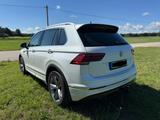 Volkswagen Tiguan 2.0 TSI OPF 140kW DSG 4MOTION Highlin... - Volkswagen Tiguan: 140