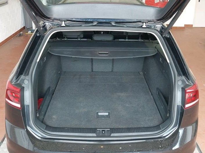 Volkswagen Passat - Bild 10
