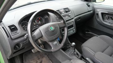 Skoda Fabia RS 1.4 TSI DSG SHZ KLIMAAUTO