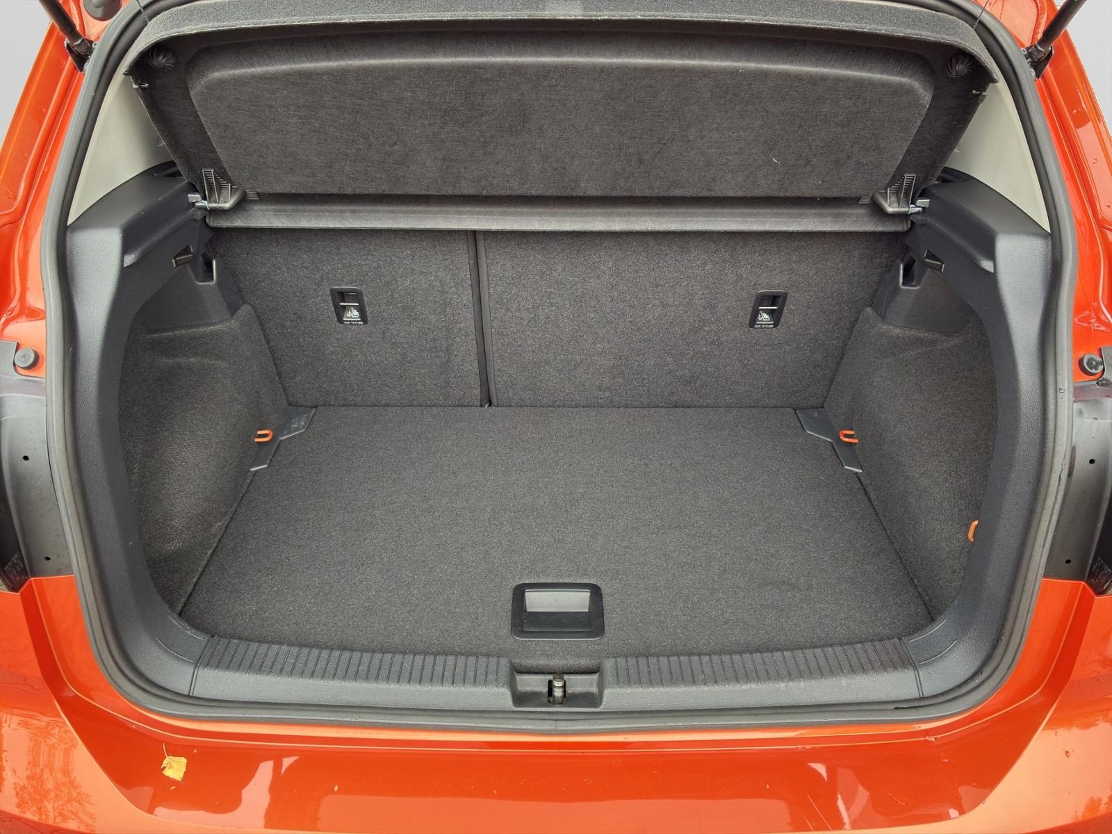 Volkswagen T-Cross 1.0 l TSI DSG "ACTIVE" *NAVI*LED*ACC*