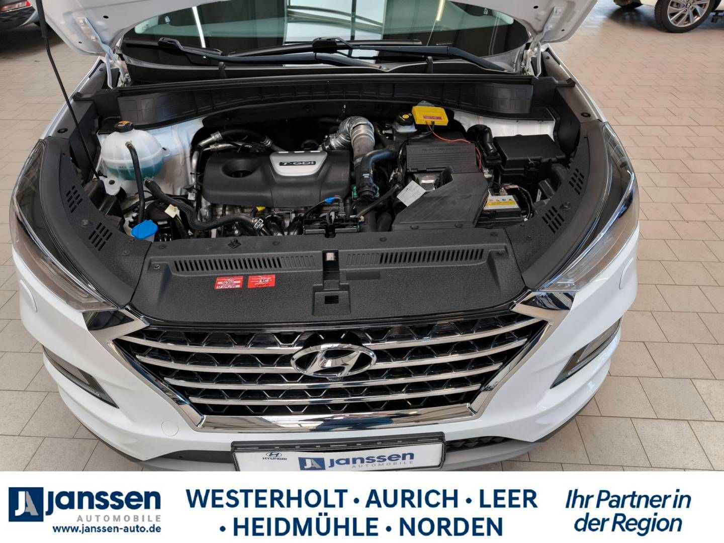 Fahrzeugabbildung Hyundai TUCSON PREMIUM/Panoramadach/Automatik/Navi/Tempo