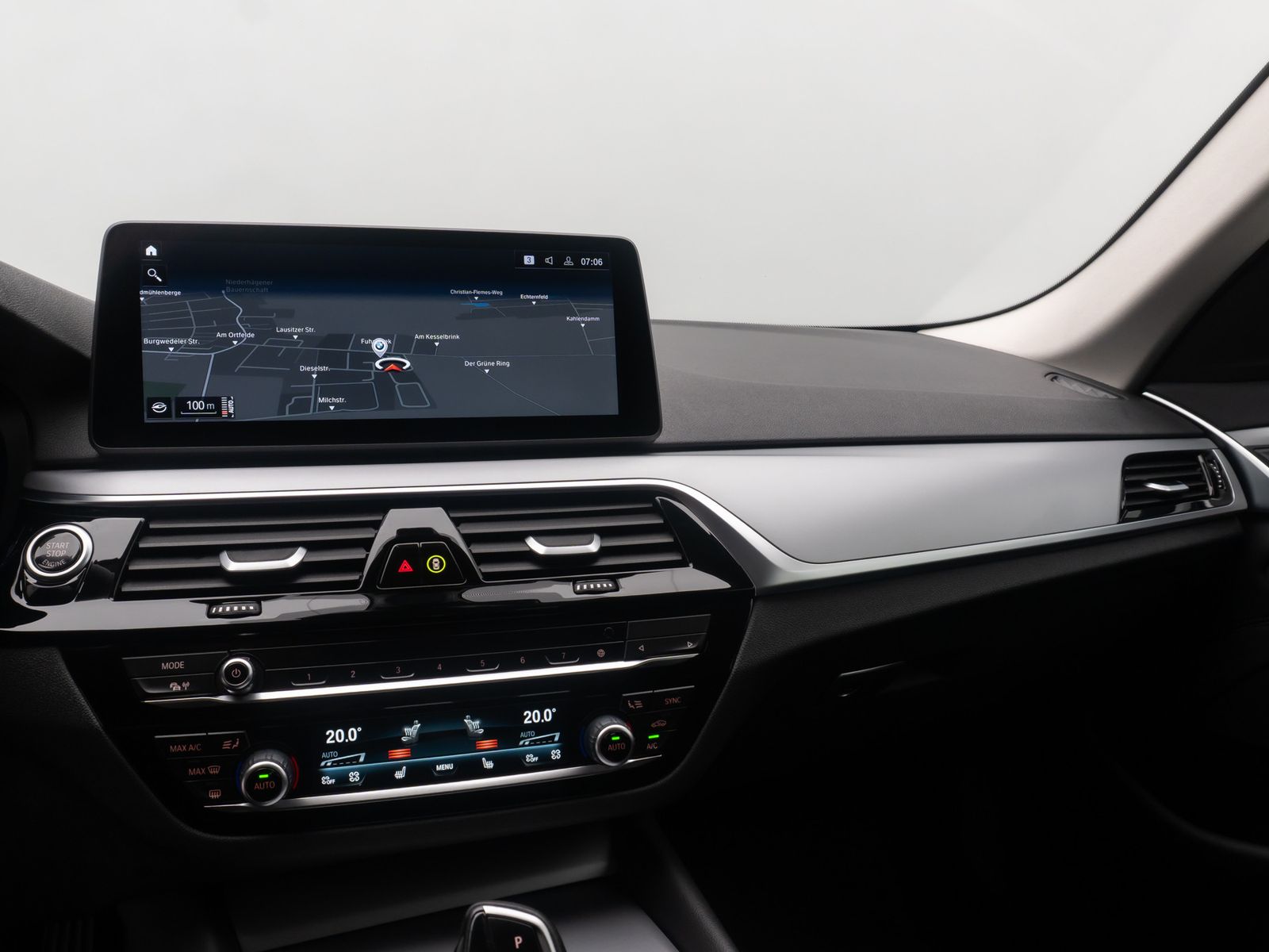 Fahrzeugabbildung BMW 520d Alarm DAB Kamera 4xKlima Parkas Leder Sport