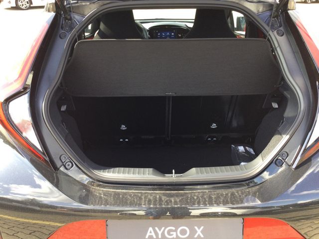 Aygo X 1.0 Teamplayer