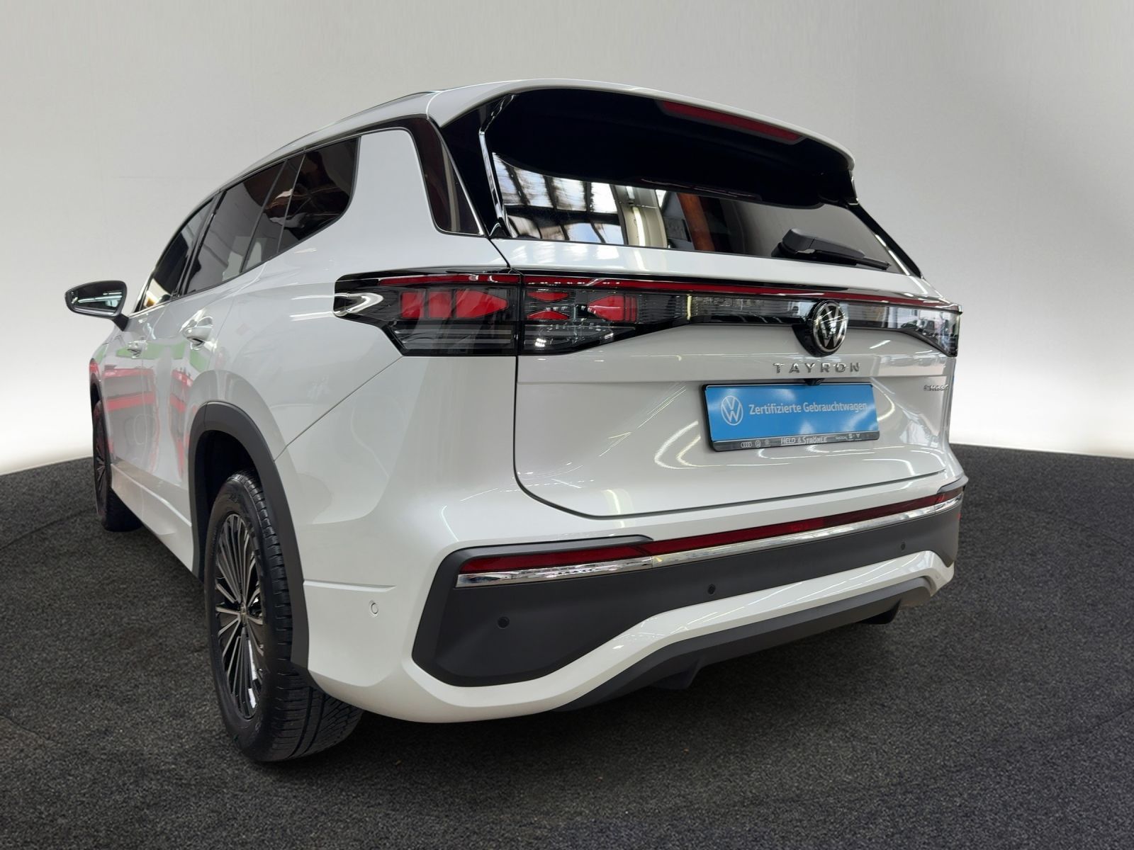 Volkswagen Tayron Elegance eHybrid AHK LED NAVPRO KAM HuD foto 3