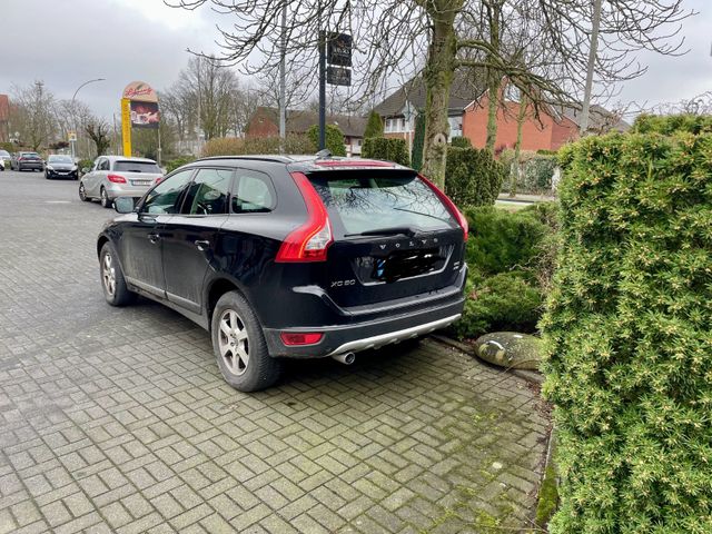 Volvo XC60 2.4D AWD -