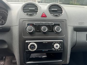 Volkswagen Caddy - 10