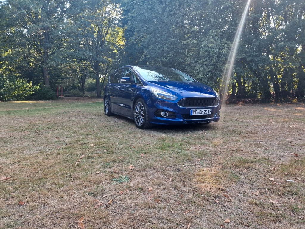 Image of Ford S-Max