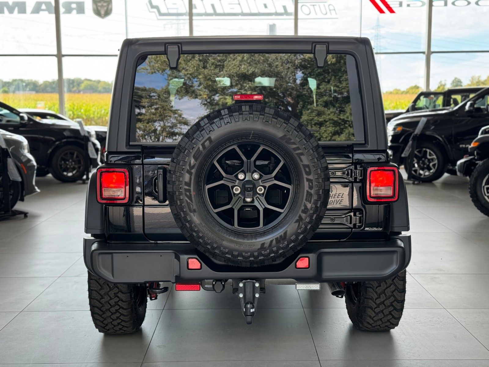 Fahrzeugabbildung Jeep Wrangler WILLYS 2.0 T-GDI 4x4 MY25 "AHK"