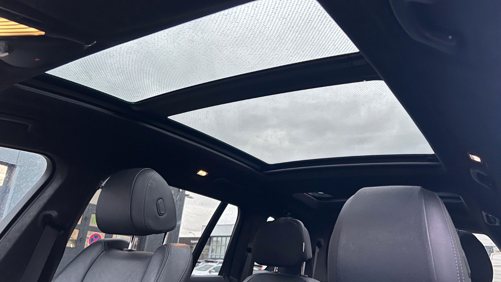 Fahrzeugabbildung BMW X7 M50 d *H/K*360°*PANO*AHK*M-Paket*HUD*Mietkauf