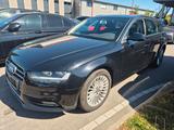 Audi A4 Avant Ambiente 2.0 Benzin Navi - Audi A4: Kombi, Ambiente