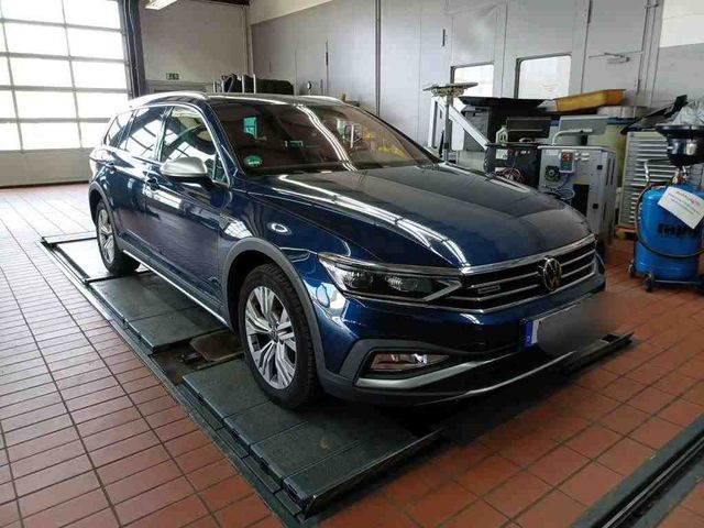 Passat Alltrack 2.0 TDI 4M MATRIX+PANO+AHK+STHZ+