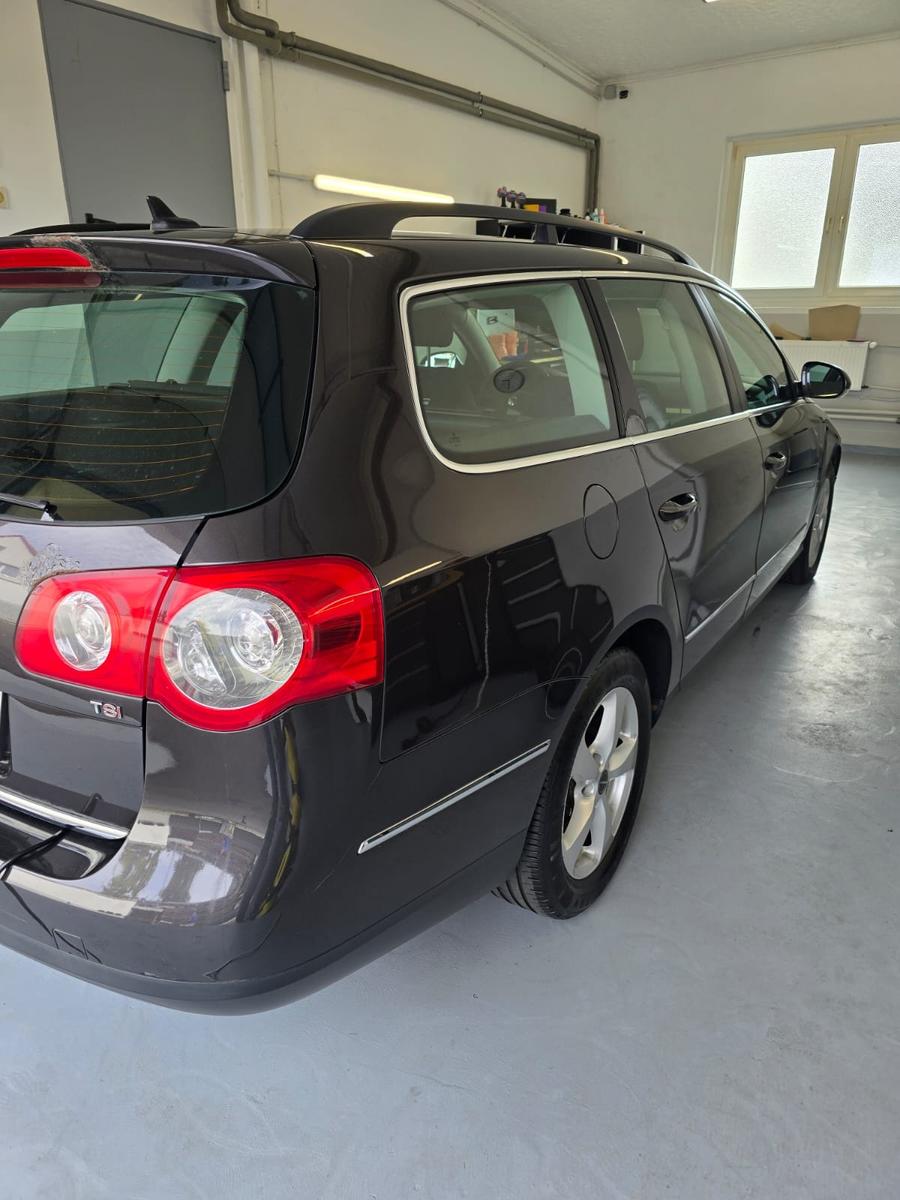Volkswagen Passat 2009 — салон