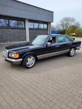 Mercedes-Benz 380 SEL - Mercedes 380 mit Schiebedach
