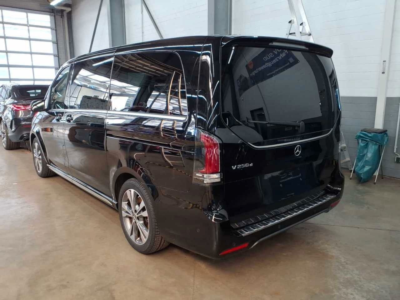 Fahrzeugabbildung Mercedes-Benz V 250 d AVA AMG AHK 2,5to DISTRONIC AIRMATIC