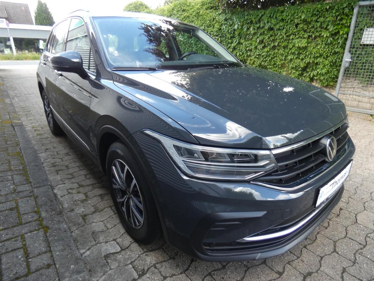 Volkswagen Tiguan 2.0 TDI Life LED Navi AHK SHZ PDC ACC